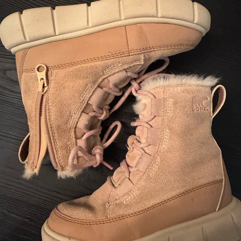 Sorel Kids Boots in Light Pink and Cream